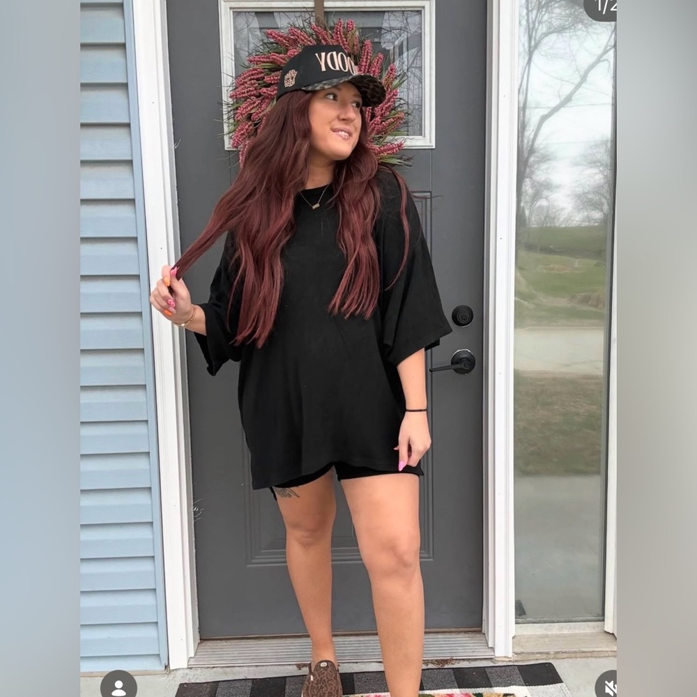 wknd chasers lala Day Dreamer Ribbed Set - Black oversized biker shorts tshirt
